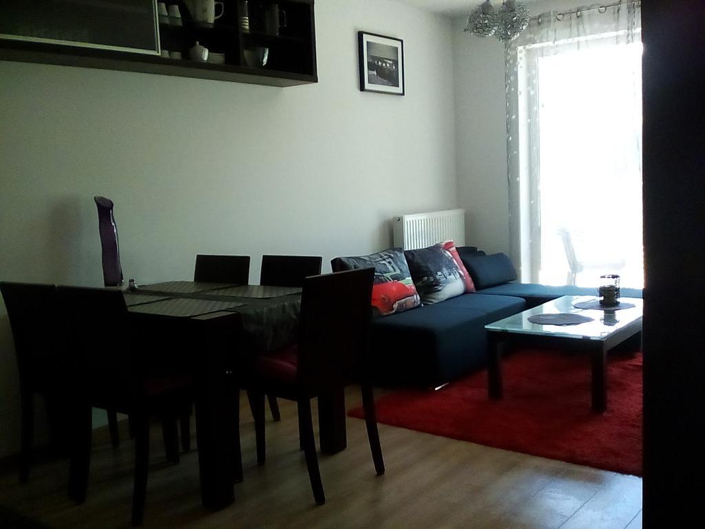 Karmazynowy Apartament Nad Morzem Kołobrzeg Exterior foto