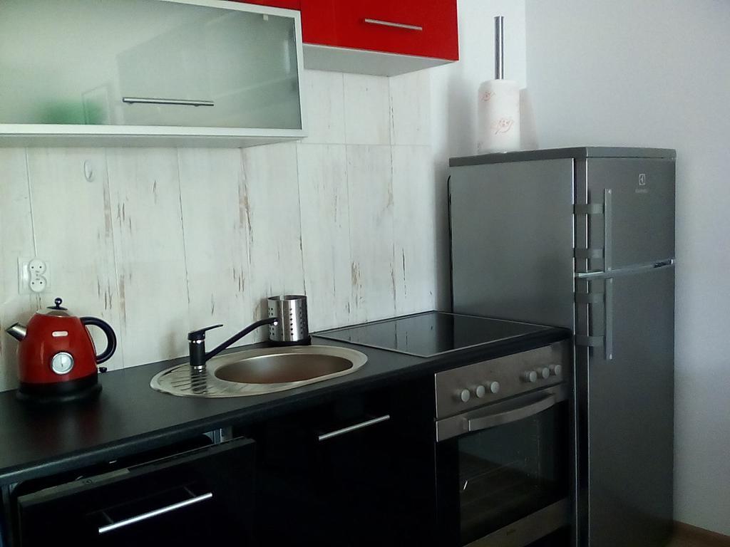 Karmazynowy Apartament Nad Morzem Kołobrzeg Exterior foto