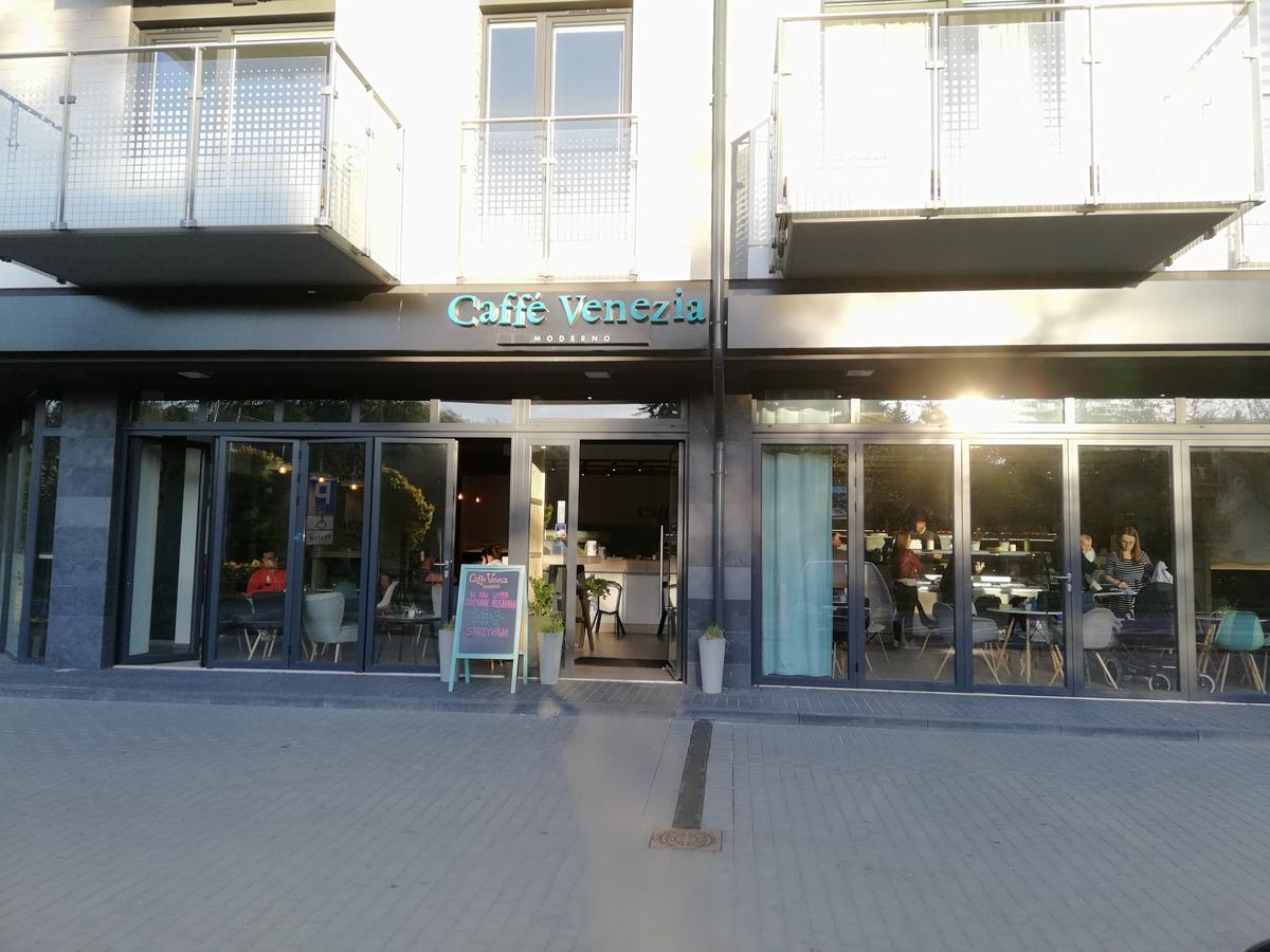 Karmazynowy Apartament Nad Morzem Kołobrzeg Exterior foto