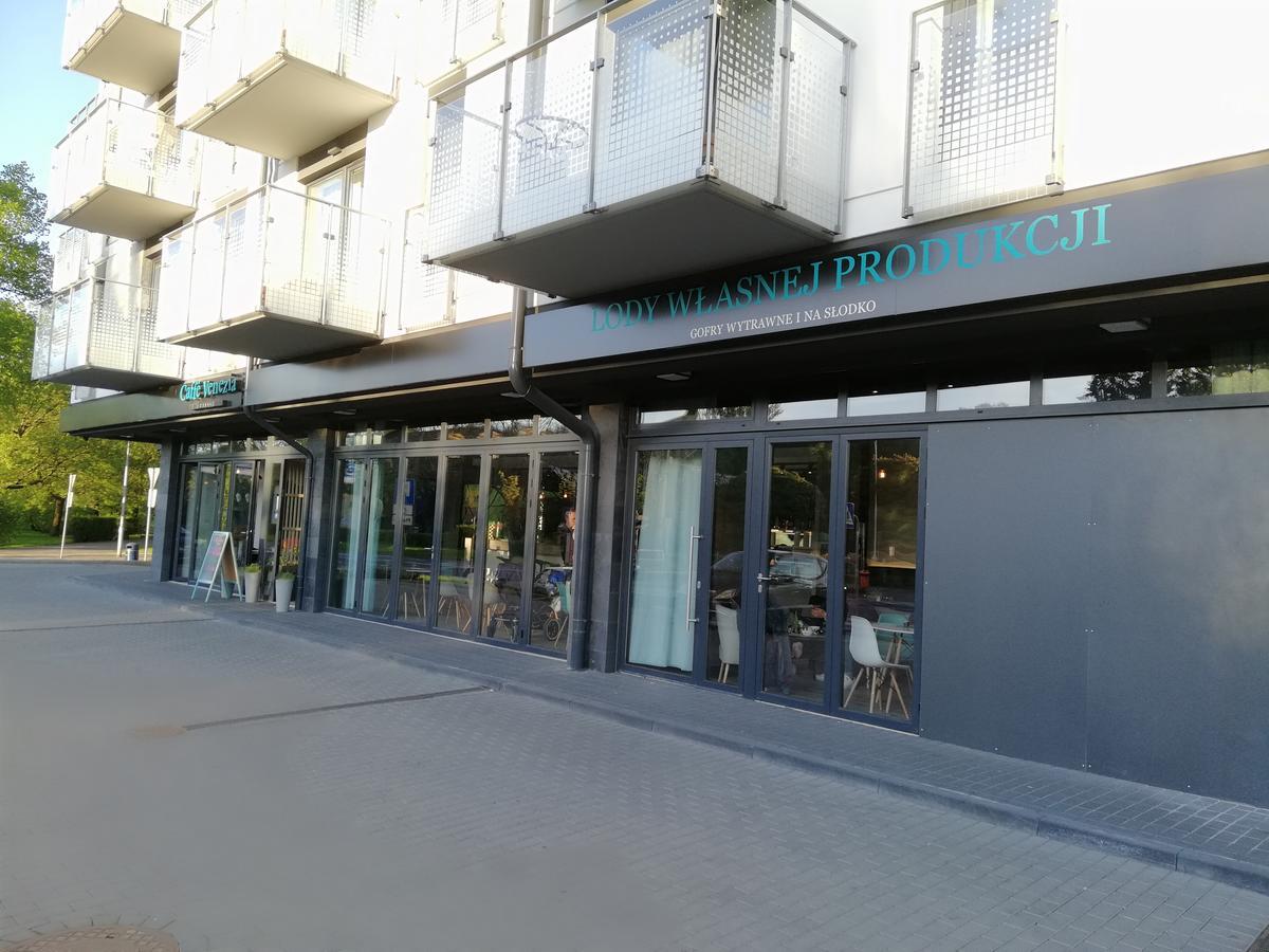Karmazynowy Apartament Nad Morzem Kołobrzeg Exterior foto